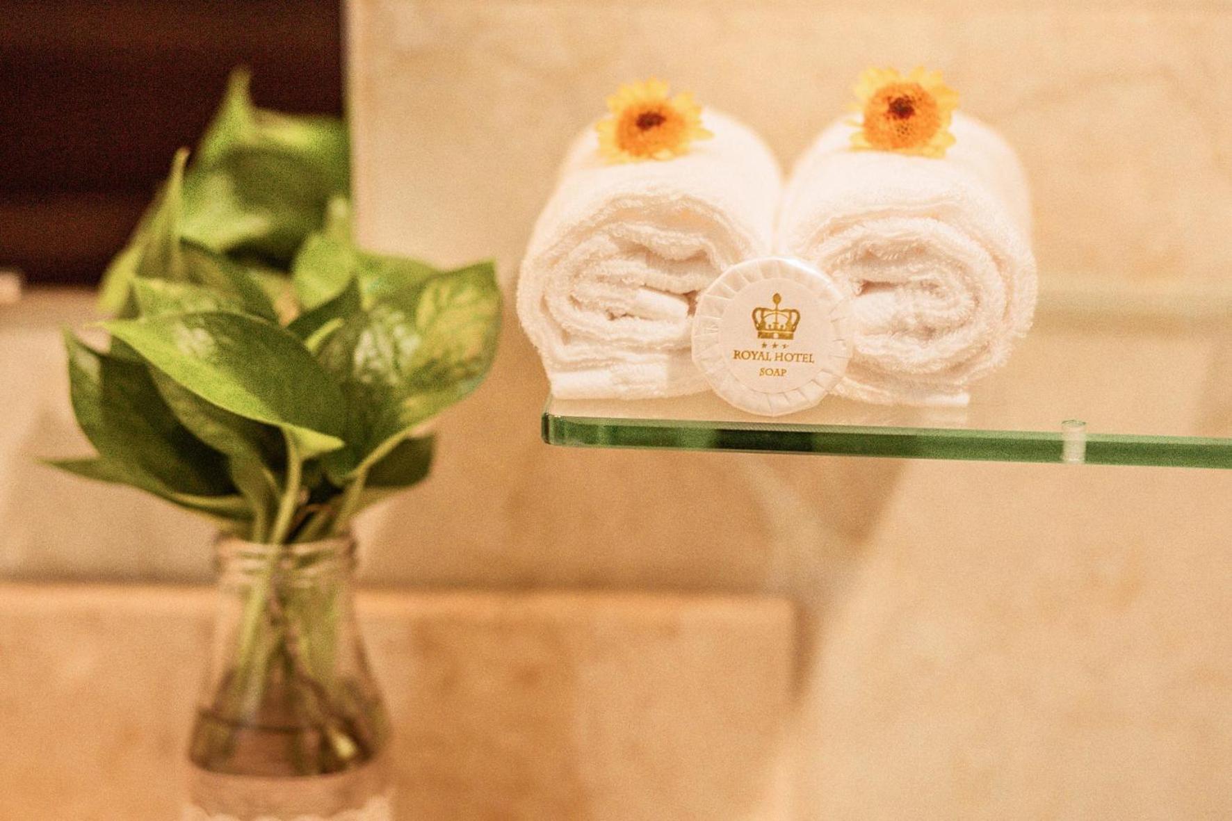 Royal Anan Hotel Нин Бин Екстериор снимка