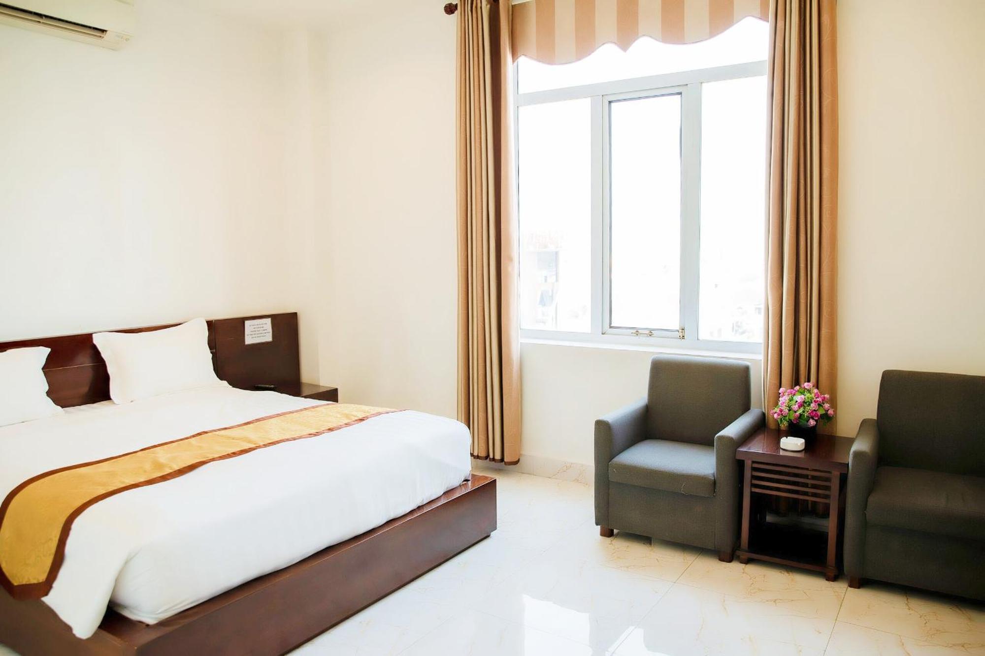 Royal Anan Hotel Нин Бин Екстериор снимка