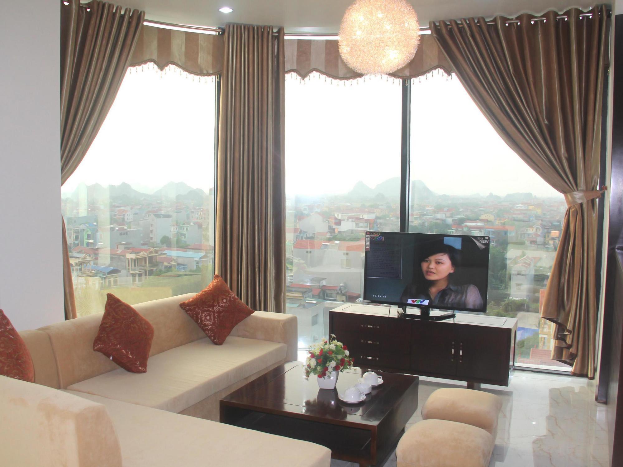Royal Anan Hotel Нин Бин Екстериор снимка